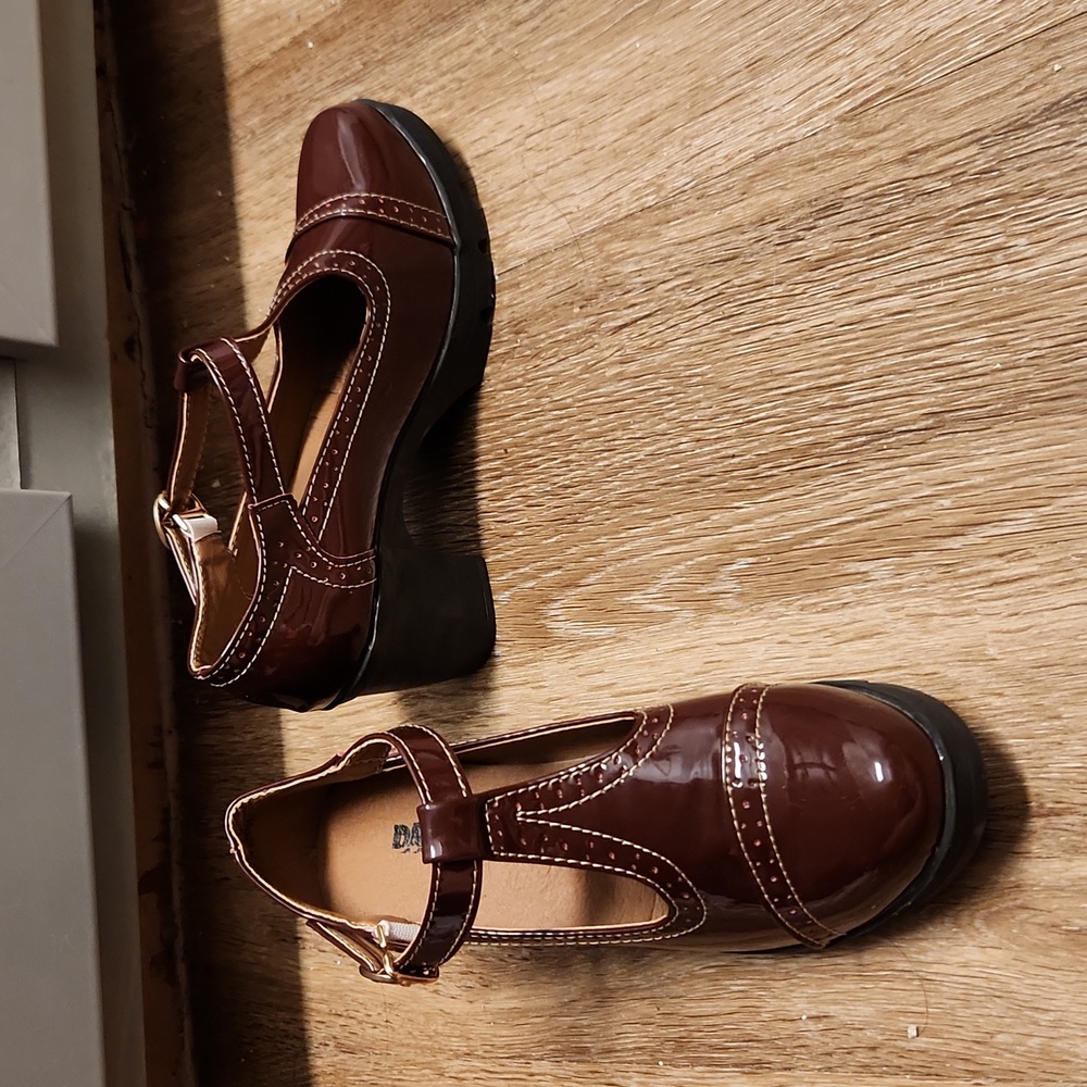maroon oxford heels NWOT